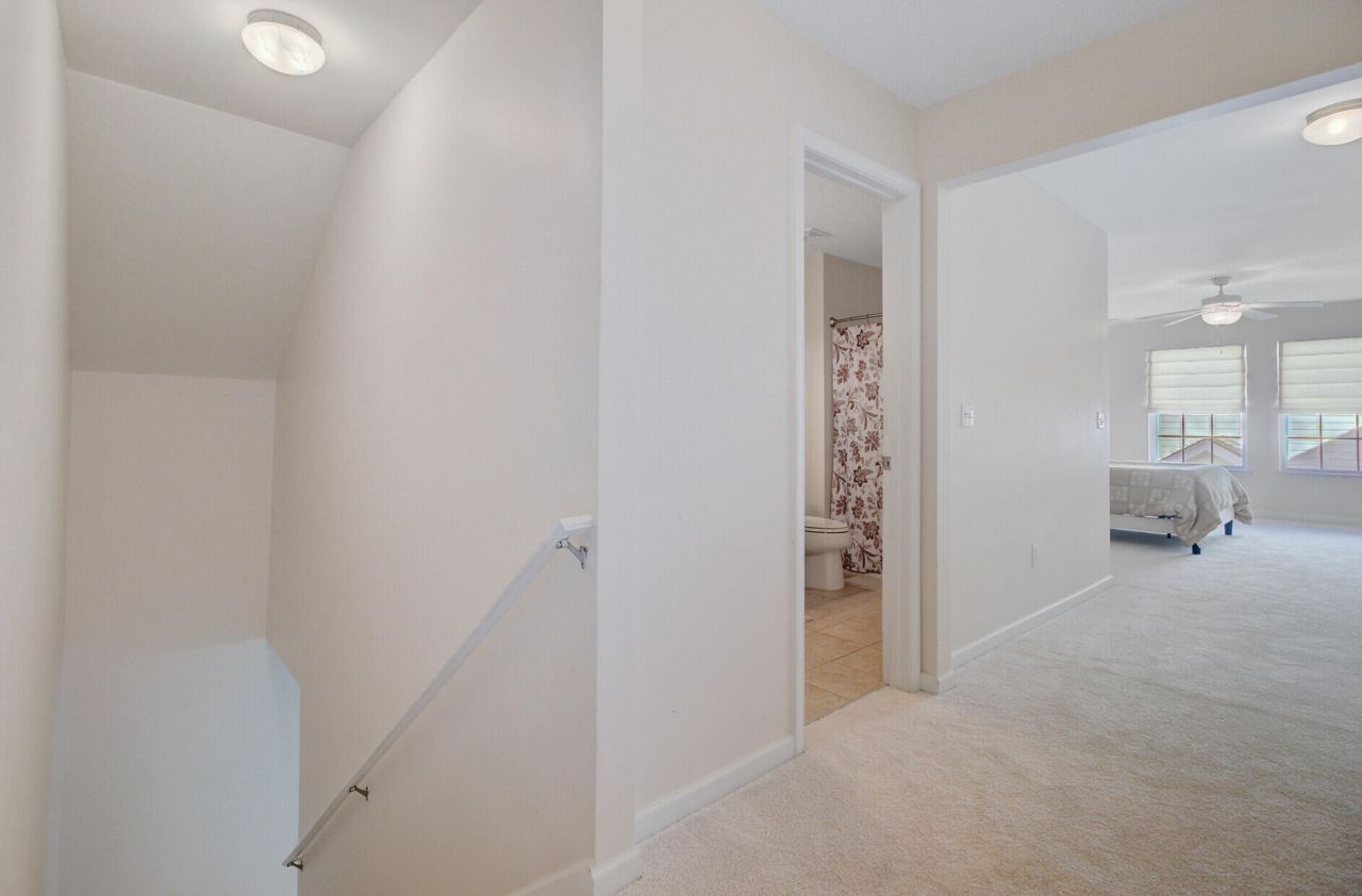 191 Larissa Drive Photo 29