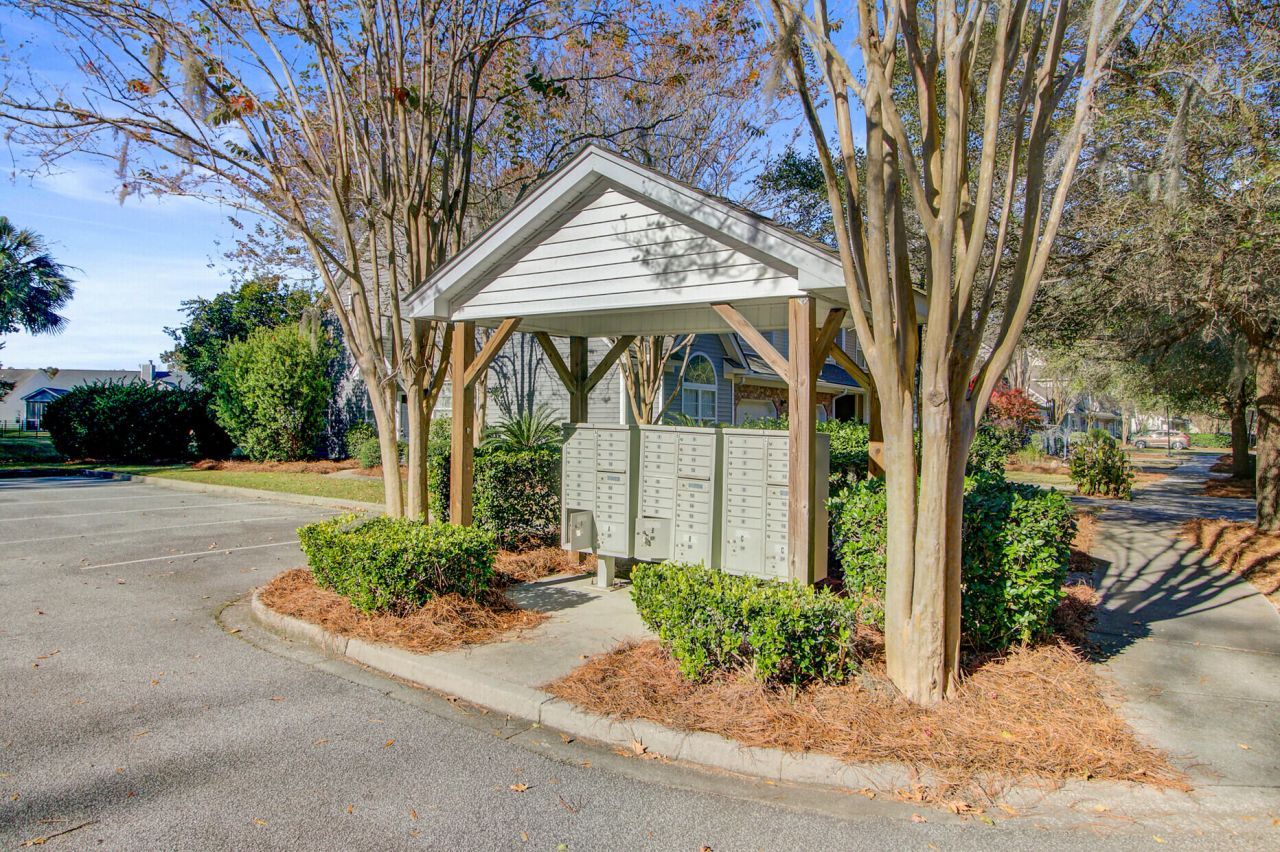 191 Larissa Drive Photo 55