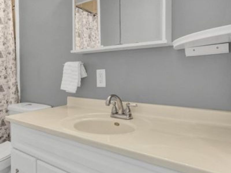 27 Delaware Trail, Malvern, OH 44644 Photo 25