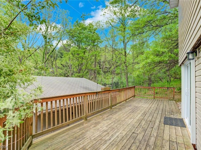 27 Delaware Trail, Malvern, OH 44644 Photo 30