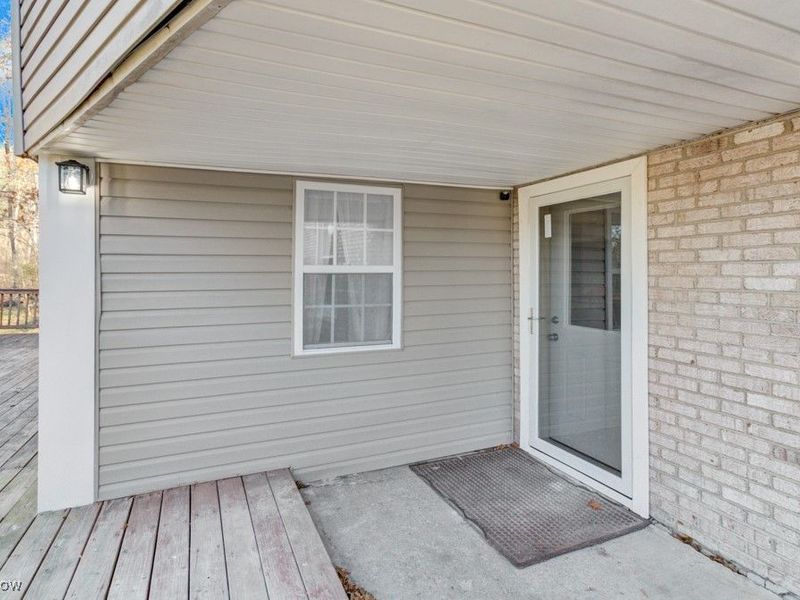 27 Delaware Trail, Malvern, OH 44644 Photo 5