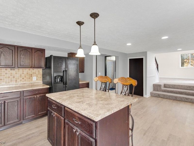 27 Delaware Trail, Malvern, OH 44644 Photo 9