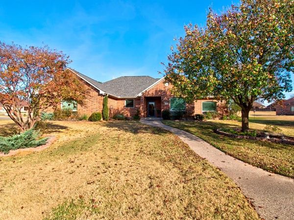 1321 Kiowa Drive E, Lake Kiowa, TX 76240