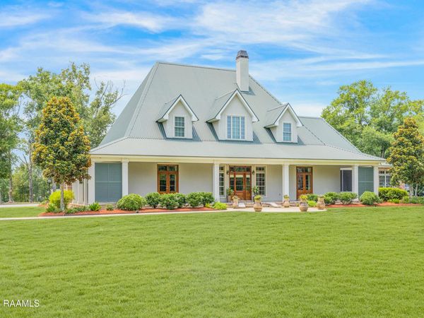 7104 La Hwy 82 , Youngsville, LA 70592