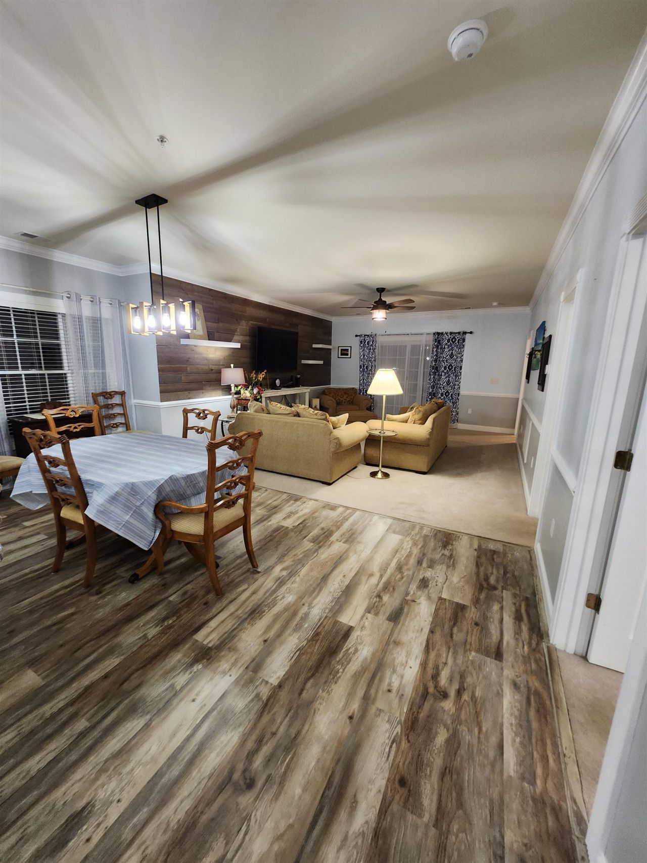 4877 Magnolia Point Ln. Photo 5