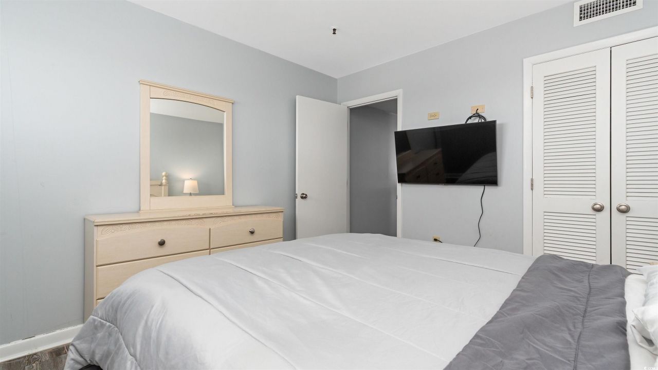 5905 S Kings Hwy. Photo 27