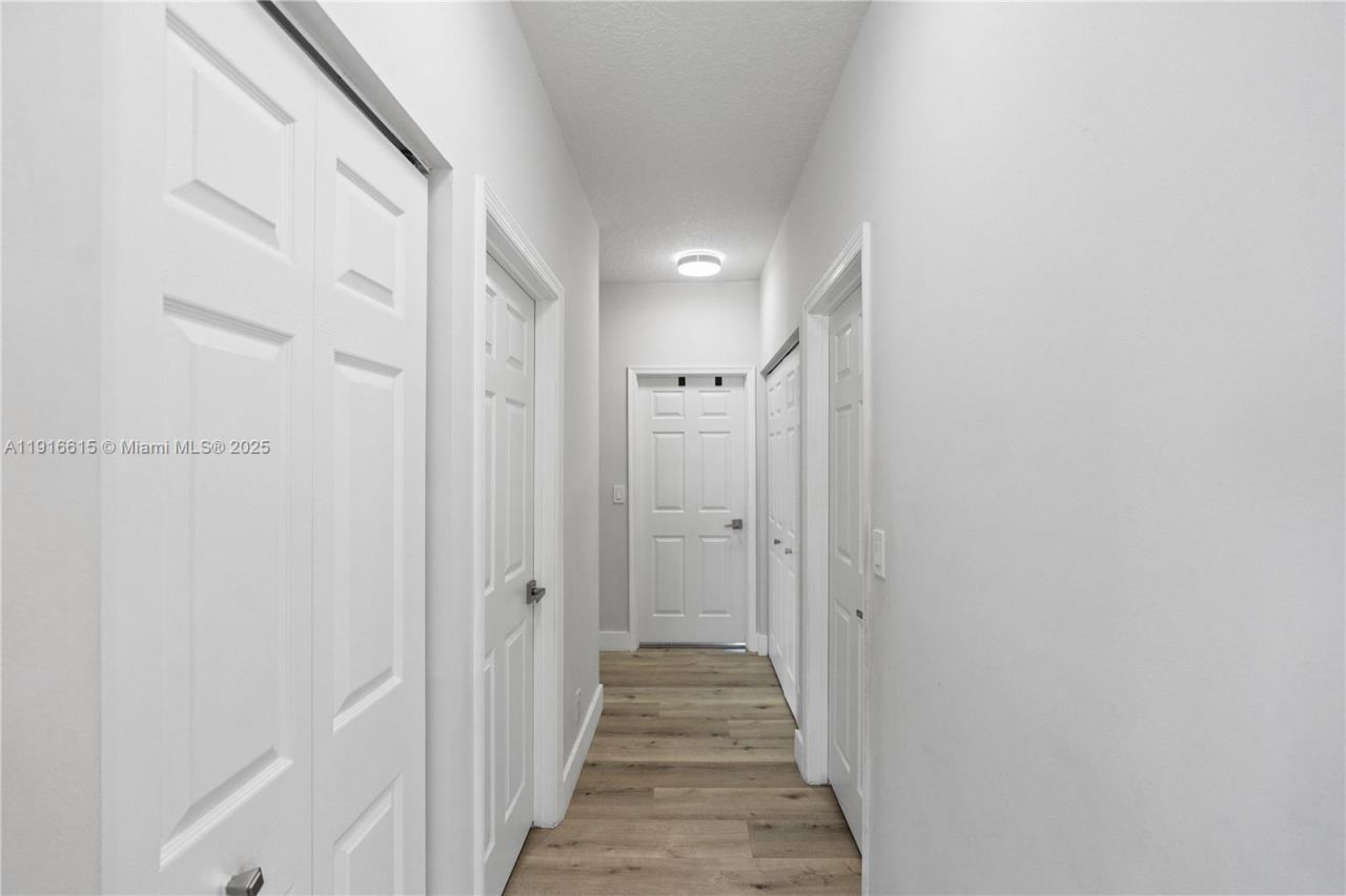 16120 SW 11th St, Pembroke Pines, FL 33027 Photo