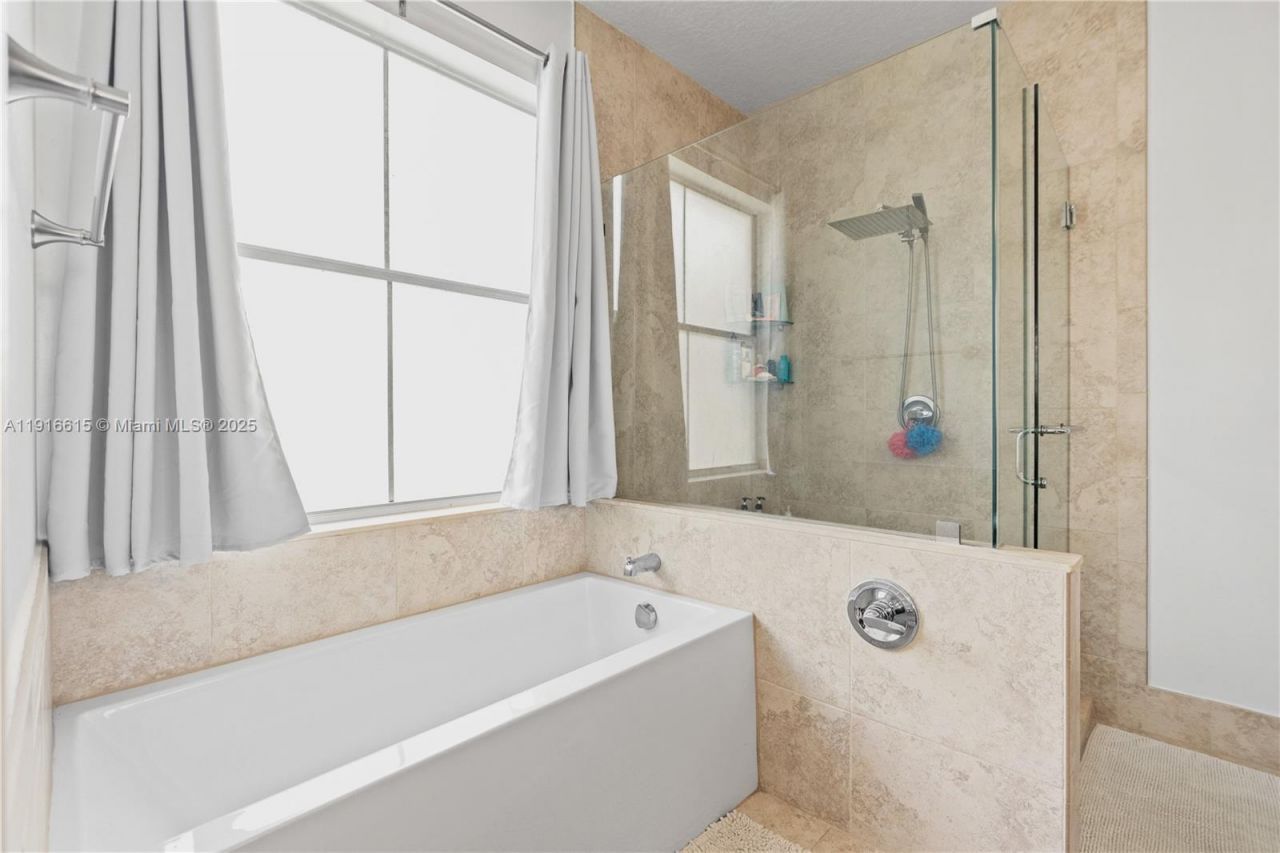 16120 SW 11th St, Pembroke Pines, FL 33027 Photo