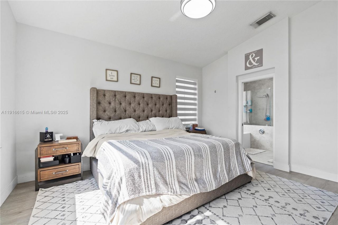 16120 SW 11th St, Pembroke Pines, FL 33027 Photo