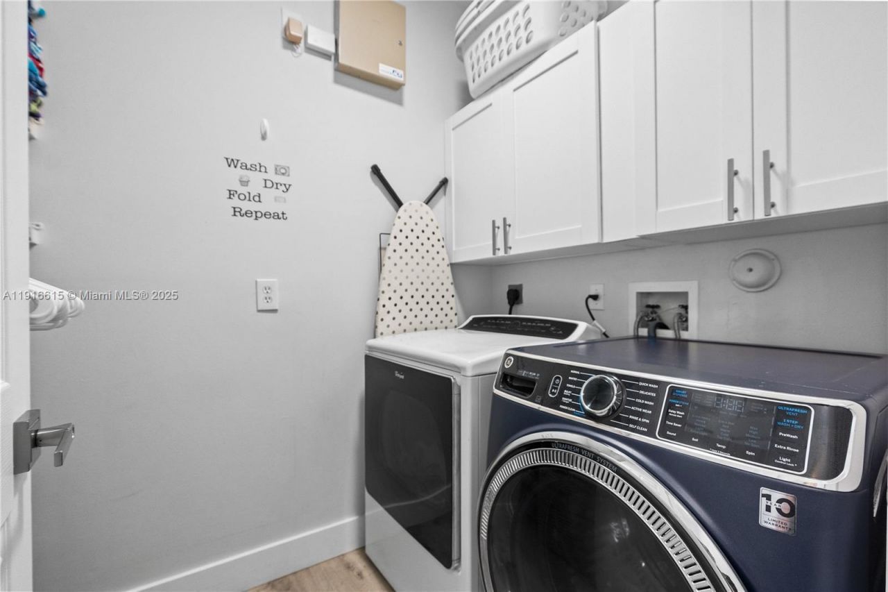 16120 SW 11th St, Pembroke Pines, FL 33027 Photo