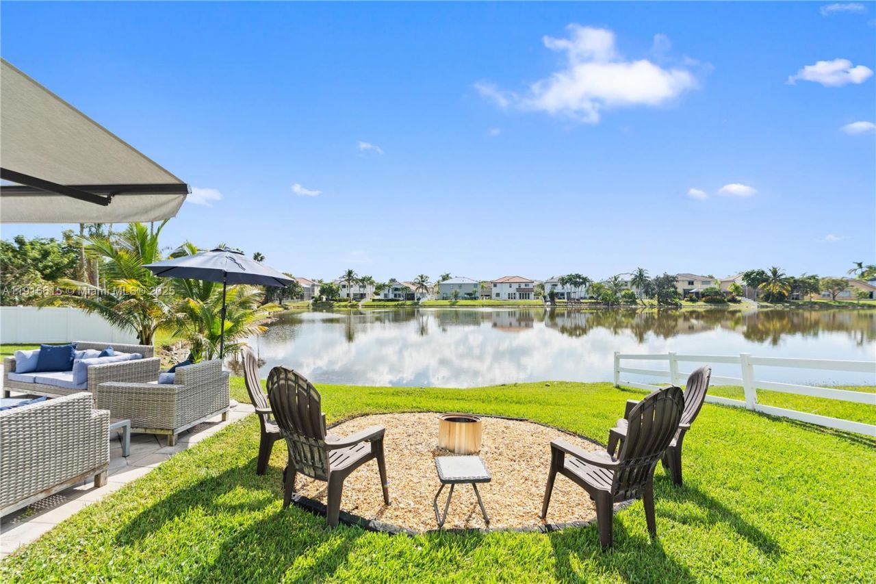 16120 SW 11th St, Pembroke Pines, FL 33027 Photo