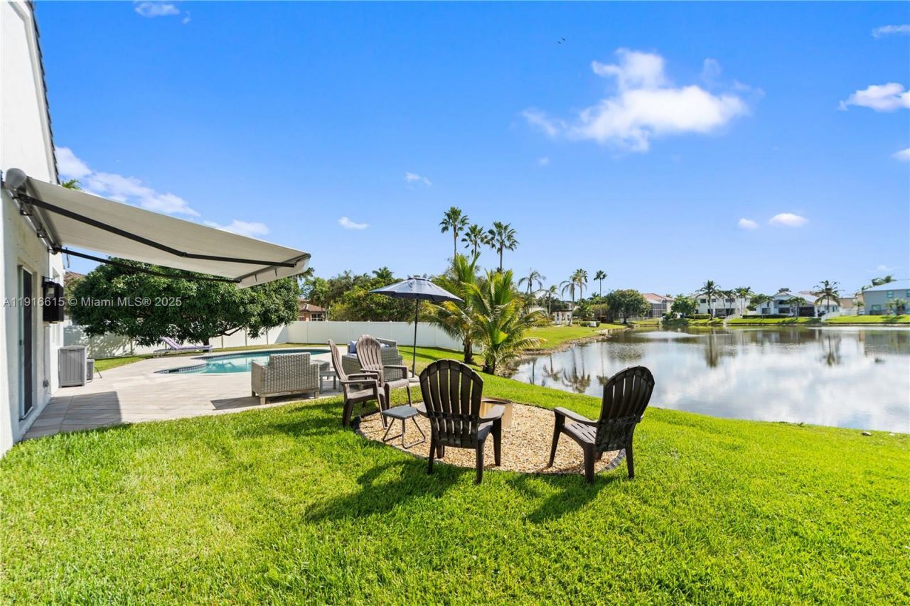 16120 SW 11th St, Pembroke Pines, FL 33027 Photo