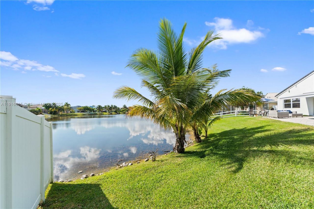 16120 SW 11th St, Pembroke Pines, FL 33027 Photo