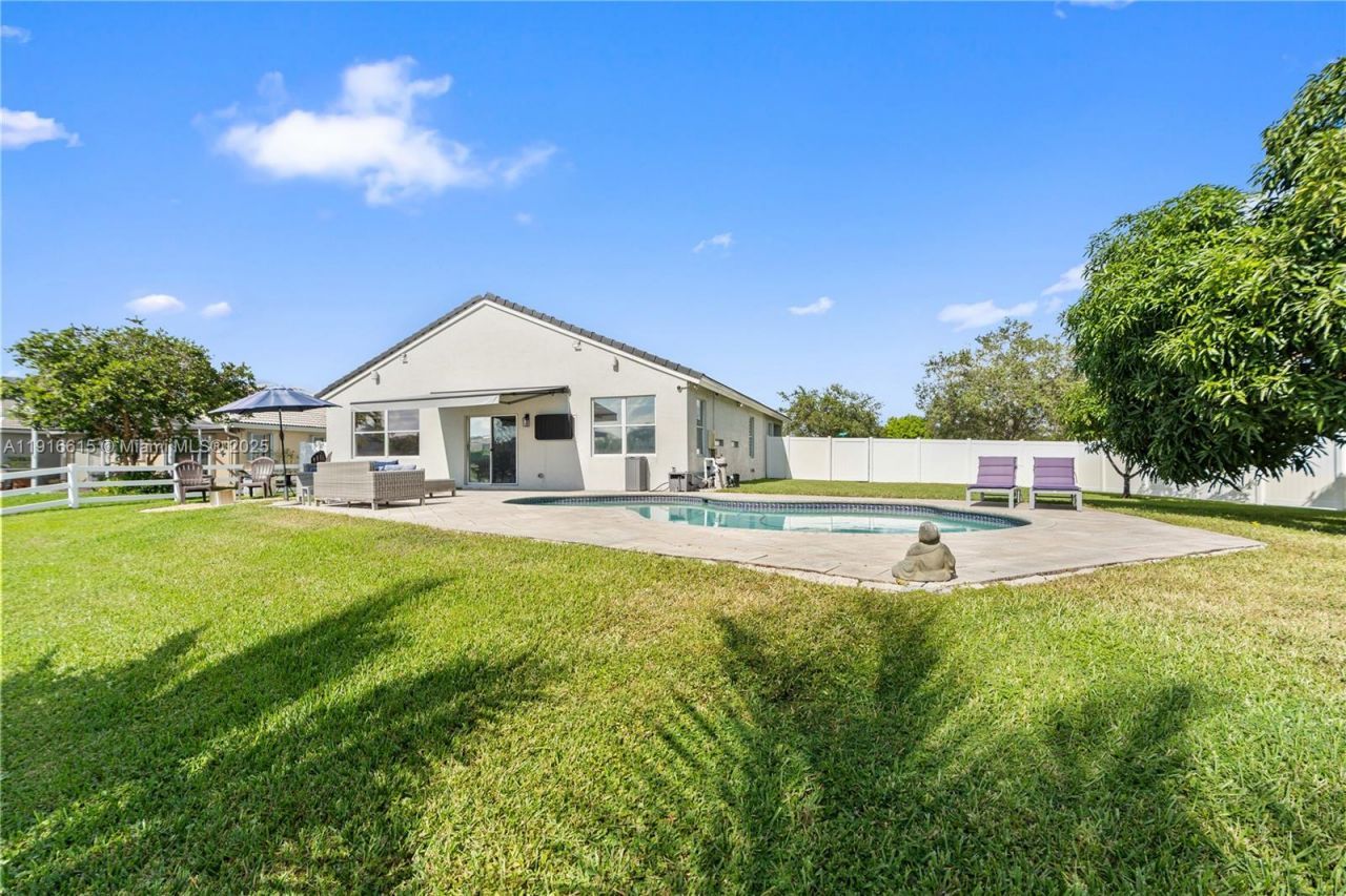 16120 SW 11th St, Pembroke Pines, FL 33027 Photo