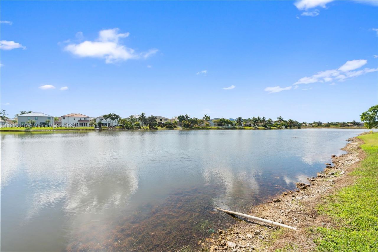 16120 SW 11th St, Pembroke Pines, FL 33027 Photo