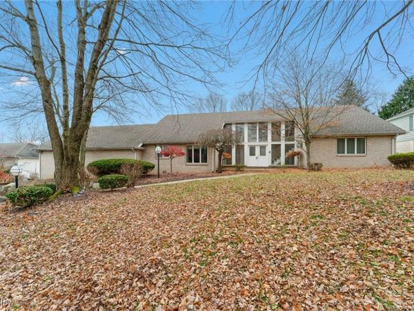 4112 Fairway Drive, Canfield, OH 44406