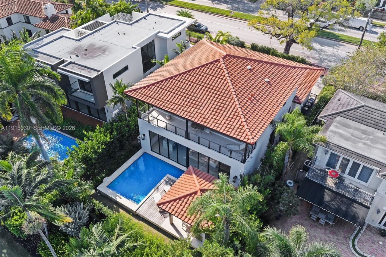 5831 Alton Rd, Miami Beach, FL 33140 Photo