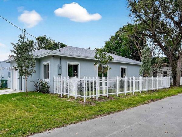 1346 NW 44th St, Miami, FL 33142