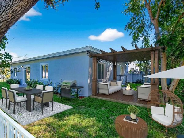 1346 NW 44th St, Miami, FL 33142