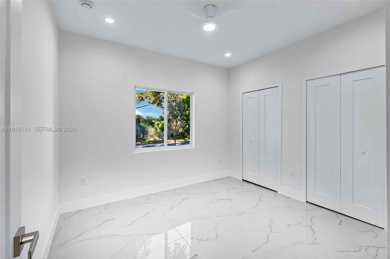 1346 NW 44th St, Miami, FL 33142 Photo