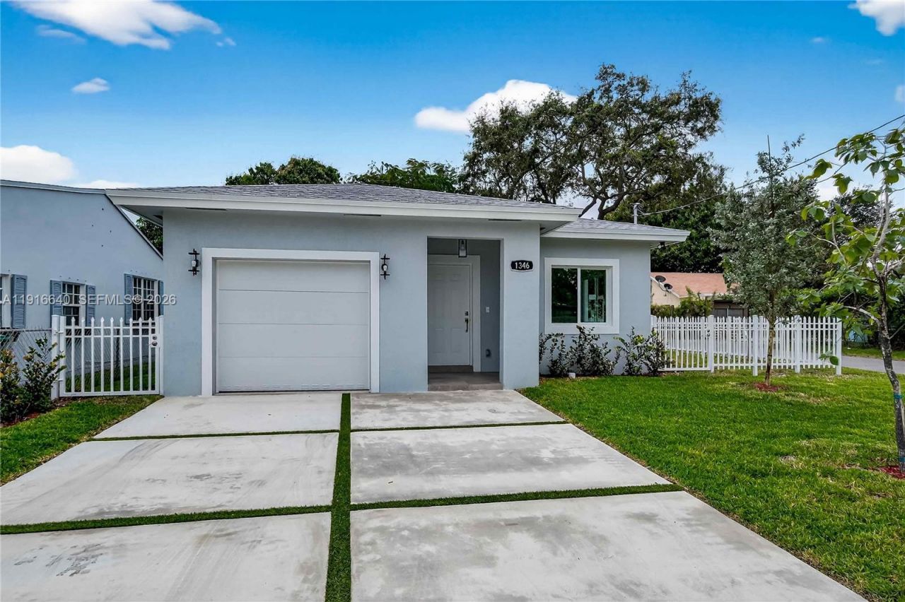 1346 NW 44th St, Miami, FL 33142 Photo