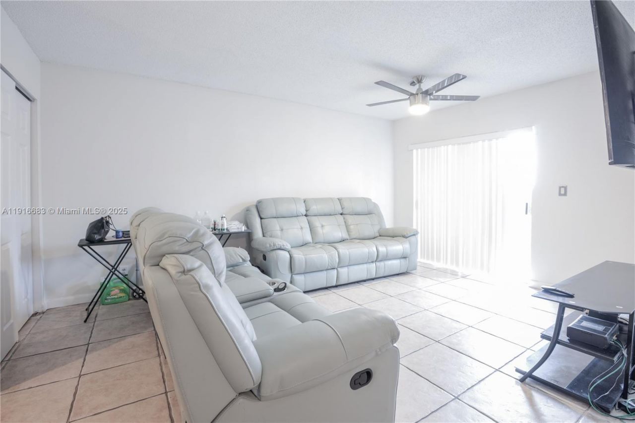7561 NW 16th St, Unit 2305, Plantation, FL 33313 Photo