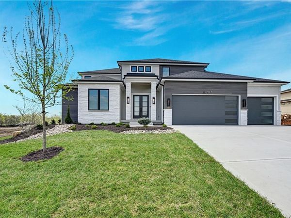 11707 W 181st Terrace, Overland Park, KS 66013