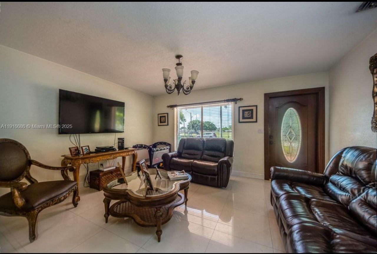 10260 SW 48th St, Miami, FL 33165 Photo