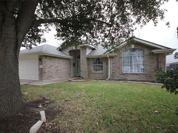 2507 Northlawn DR, Taylor, TX 76574