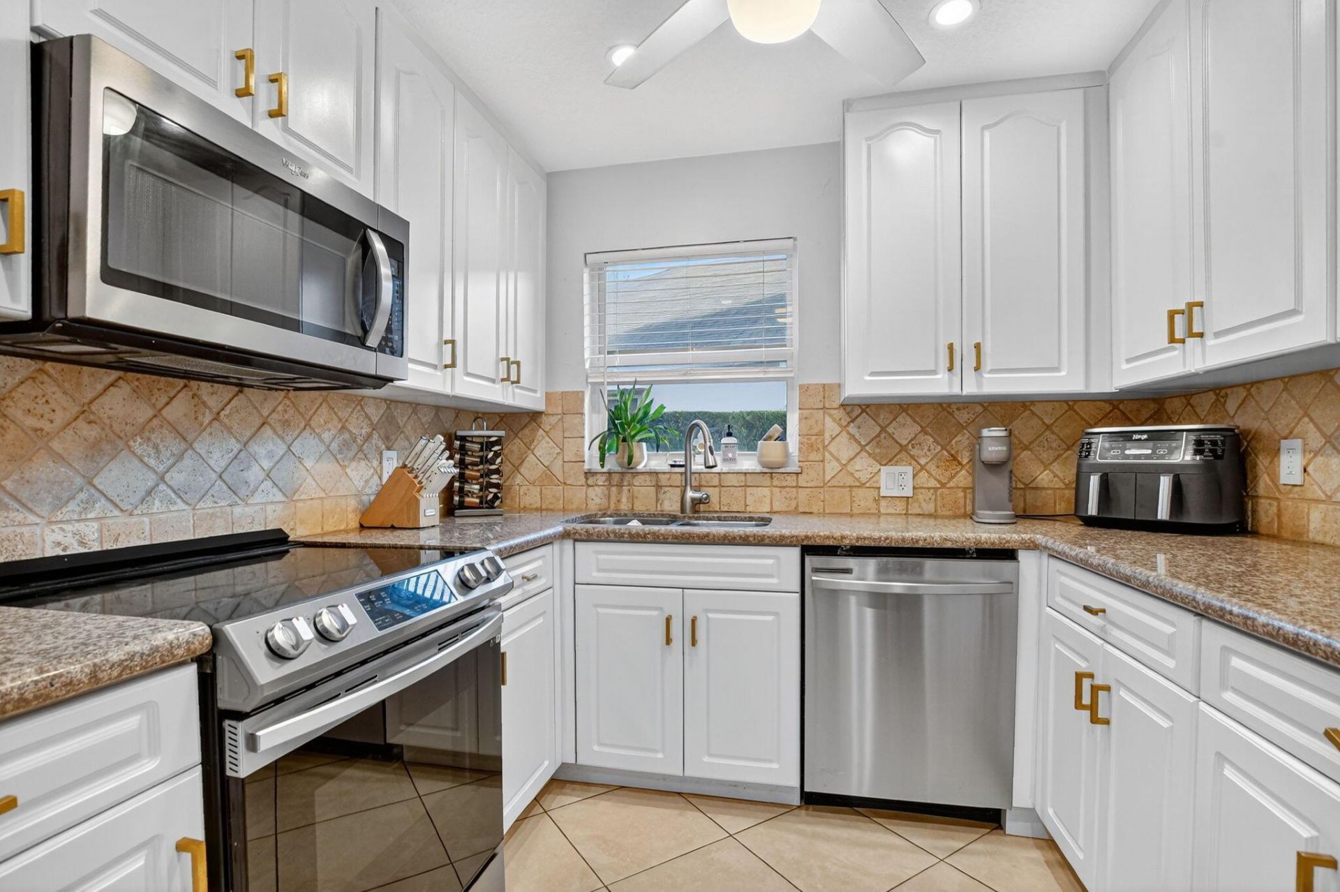 501 SW 1st Street, Boca Raton, FL 33432 Photo