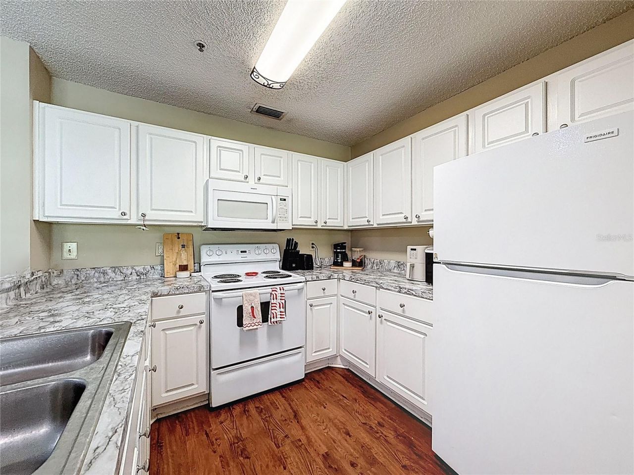 4057 N Crockers Lake Boulevard, Unit 23, Sarasota, FL 34238 Photo