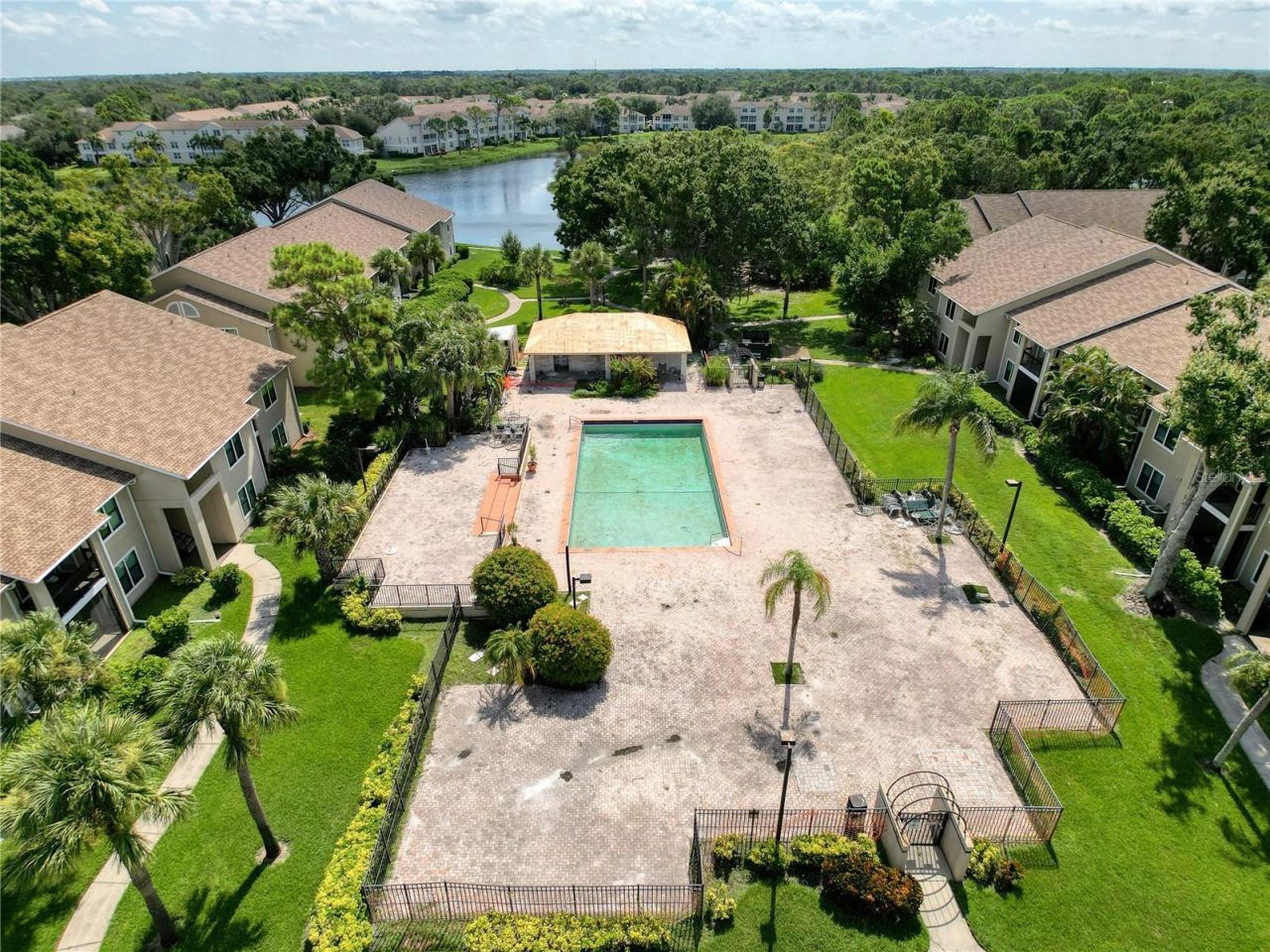 4057 N Crockers Lake Boulevard, Unit 23, Sarasota, FL 34238 Photo