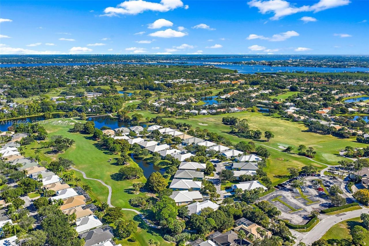 1832 SW Willowbend Ln, Palm City, FL 34990 Photo