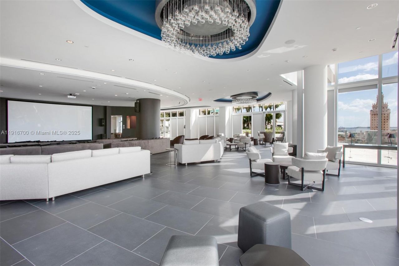 851 NE 1st Ave, Unit 1810, Miami, FL 33132 Photo