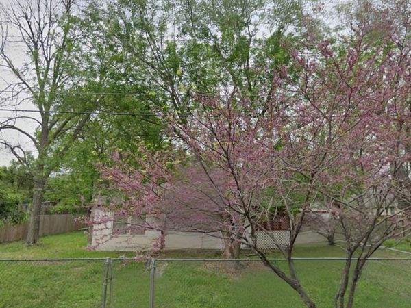 105 E Walnut DR, Austin, TX 78753