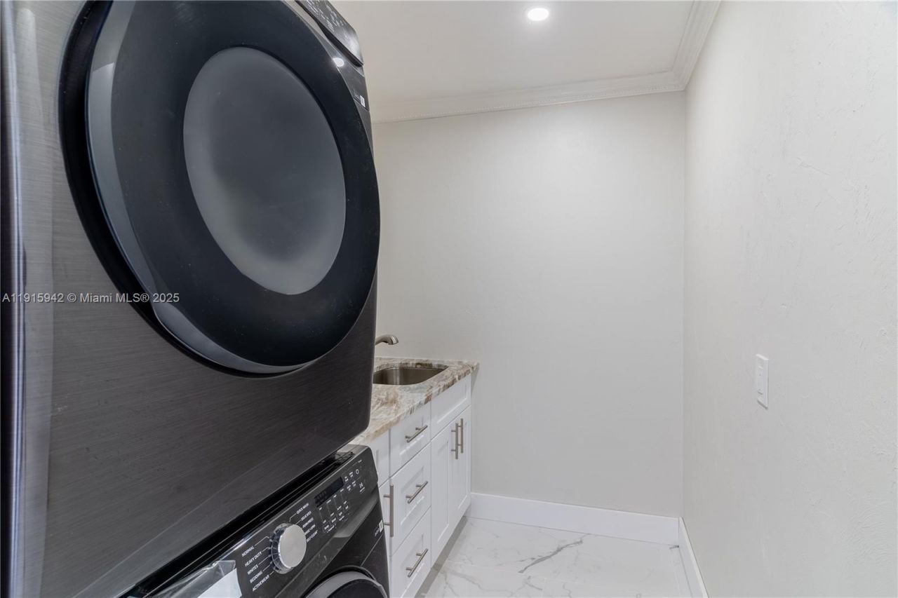 3405 SE 16th Pl., Cape Coral, FL 33904 Photo