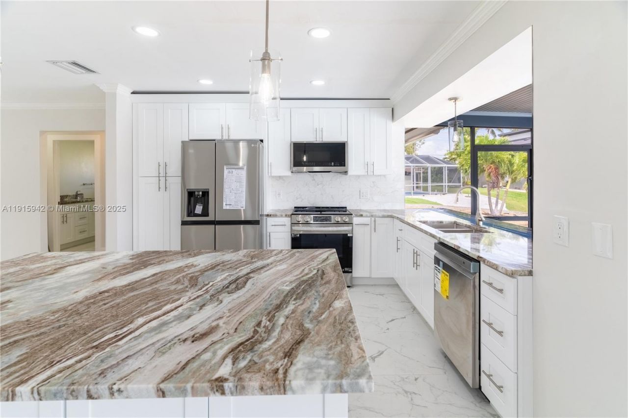 3405 SE 16th Pl., Cape Coral, FL 33904 Photo