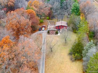 6570 Perryville Road, Groveland Twp, MI 48442