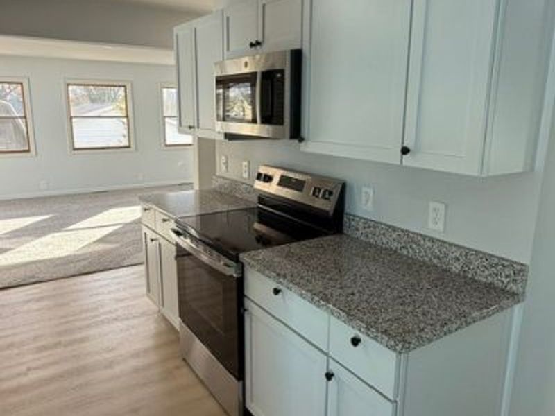 2679 Edwin Avenue, Akron, OH 44314 Photo 10