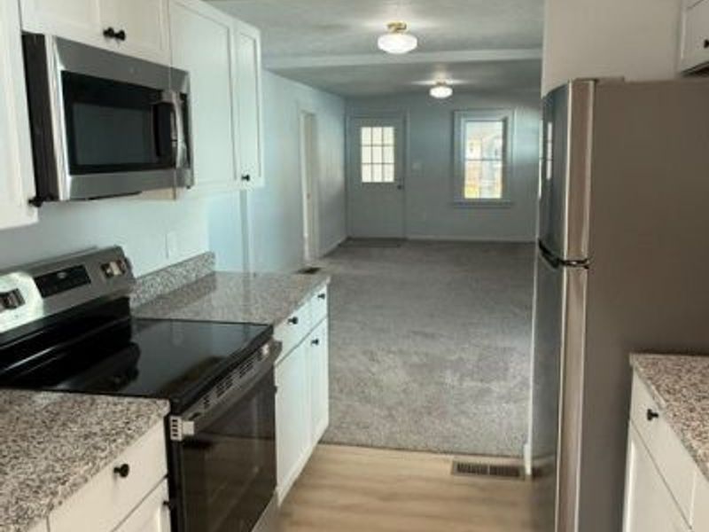 2679 Edwin Avenue, Akron, OH 44314 Photo 12