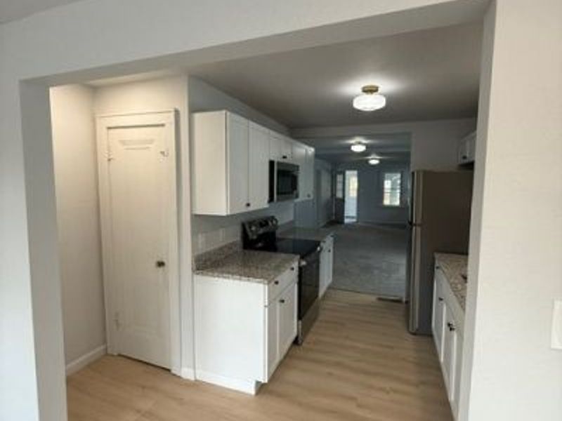 2679 Edwin Avenue, Akron, OH 44314 Photo 24