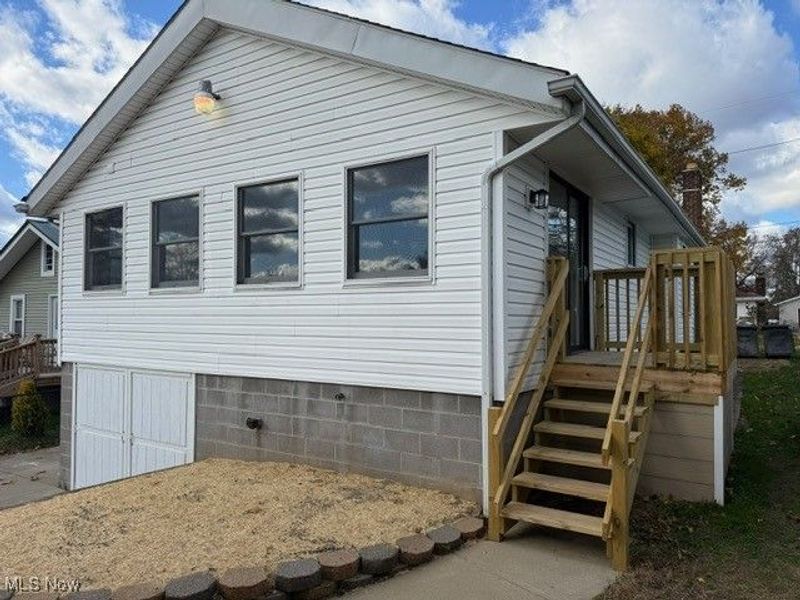 2679 Edwin Avenue, Akron, OH 44314 Photo 3