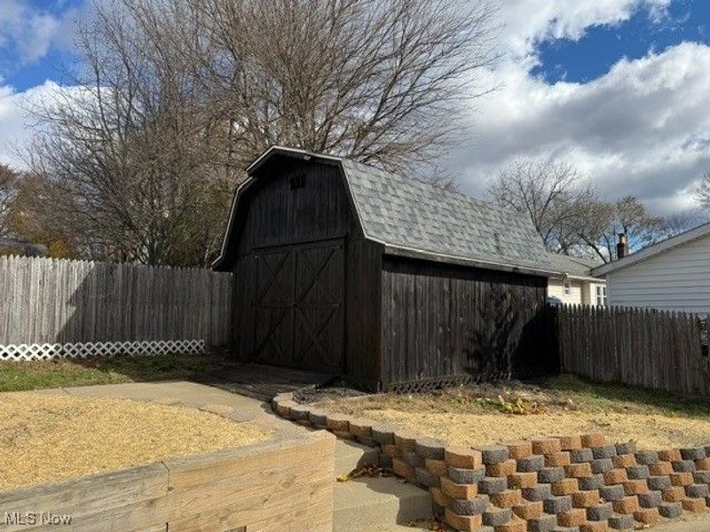 2679 Edwin Avenue, Akron, OH 44314 Photo 4