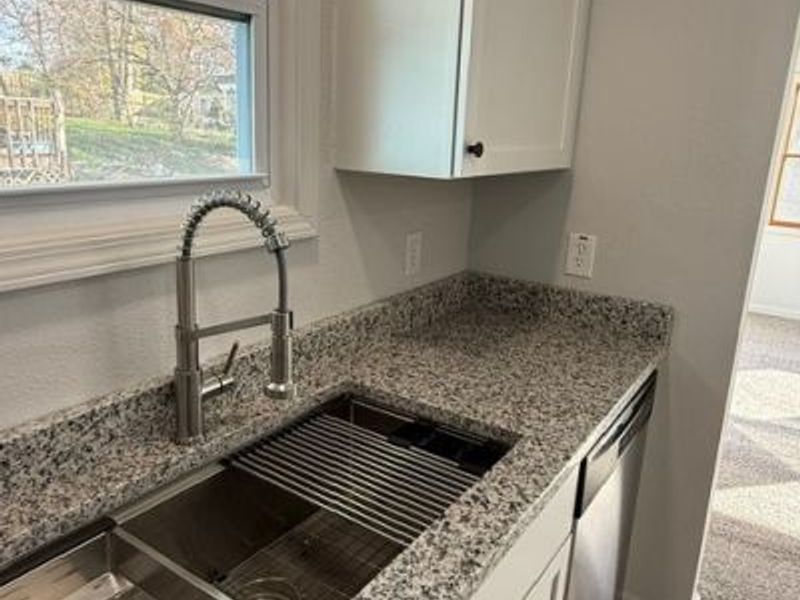 2679 Edwin Avenue, Akron, OH 44314 Photo 9