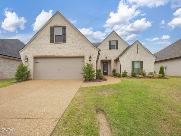 23 Emerald Breeze Drive, Jackson, TN 38305