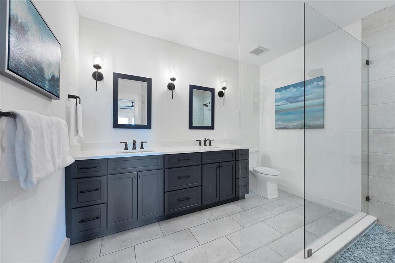 108 11th Street S, Bradenton Beach, FL 34217 Photo