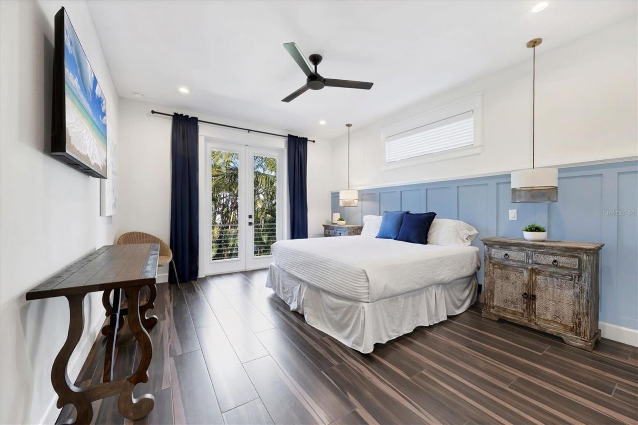 108 11th Street S, Bradenton Beach, FL 34217 Photo