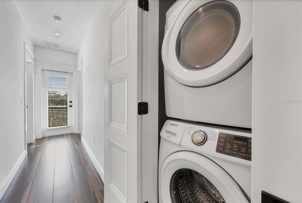 108 11th Street S, Bradenton Beach, FL 34217 Photo