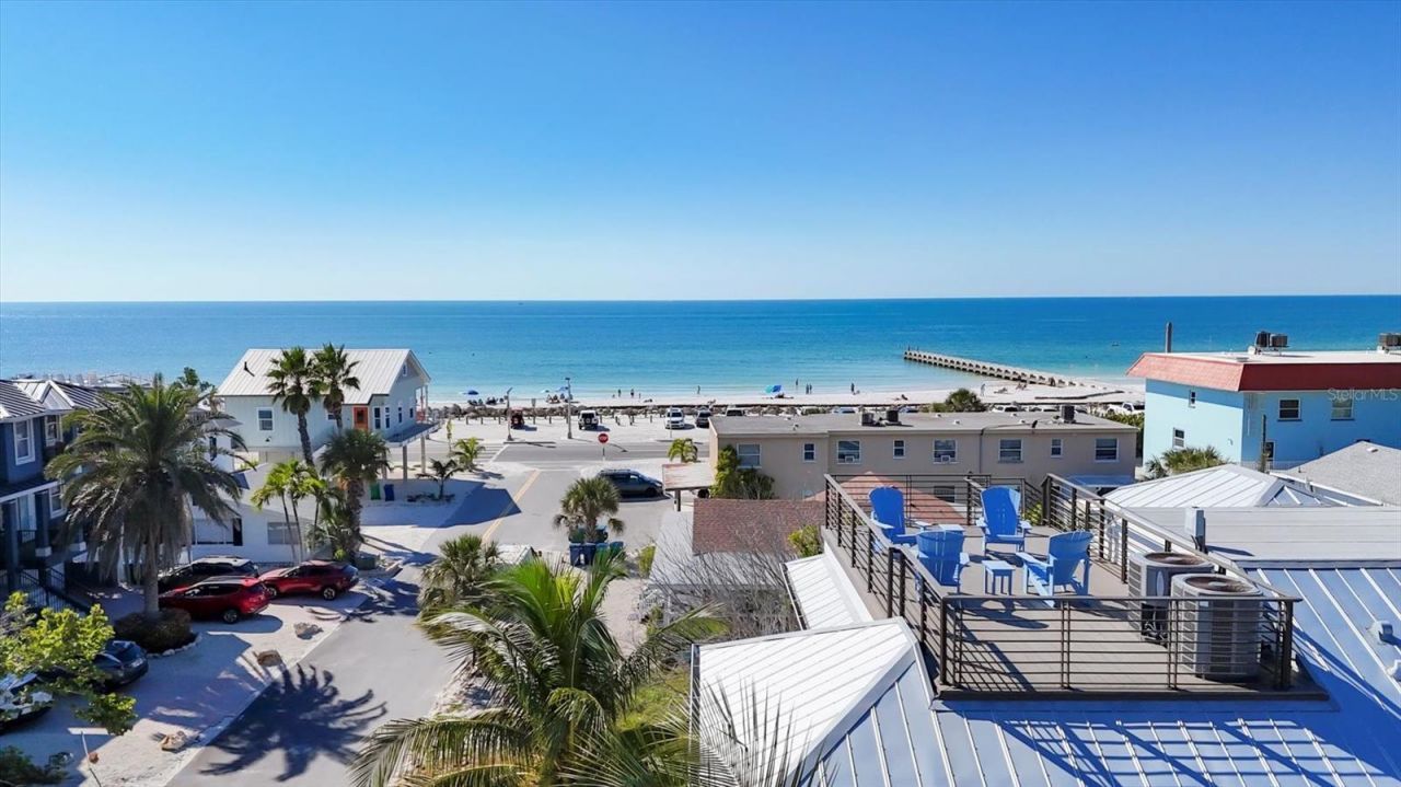 108 11th Street S, Bradenton Beach, FL 34217 Photo