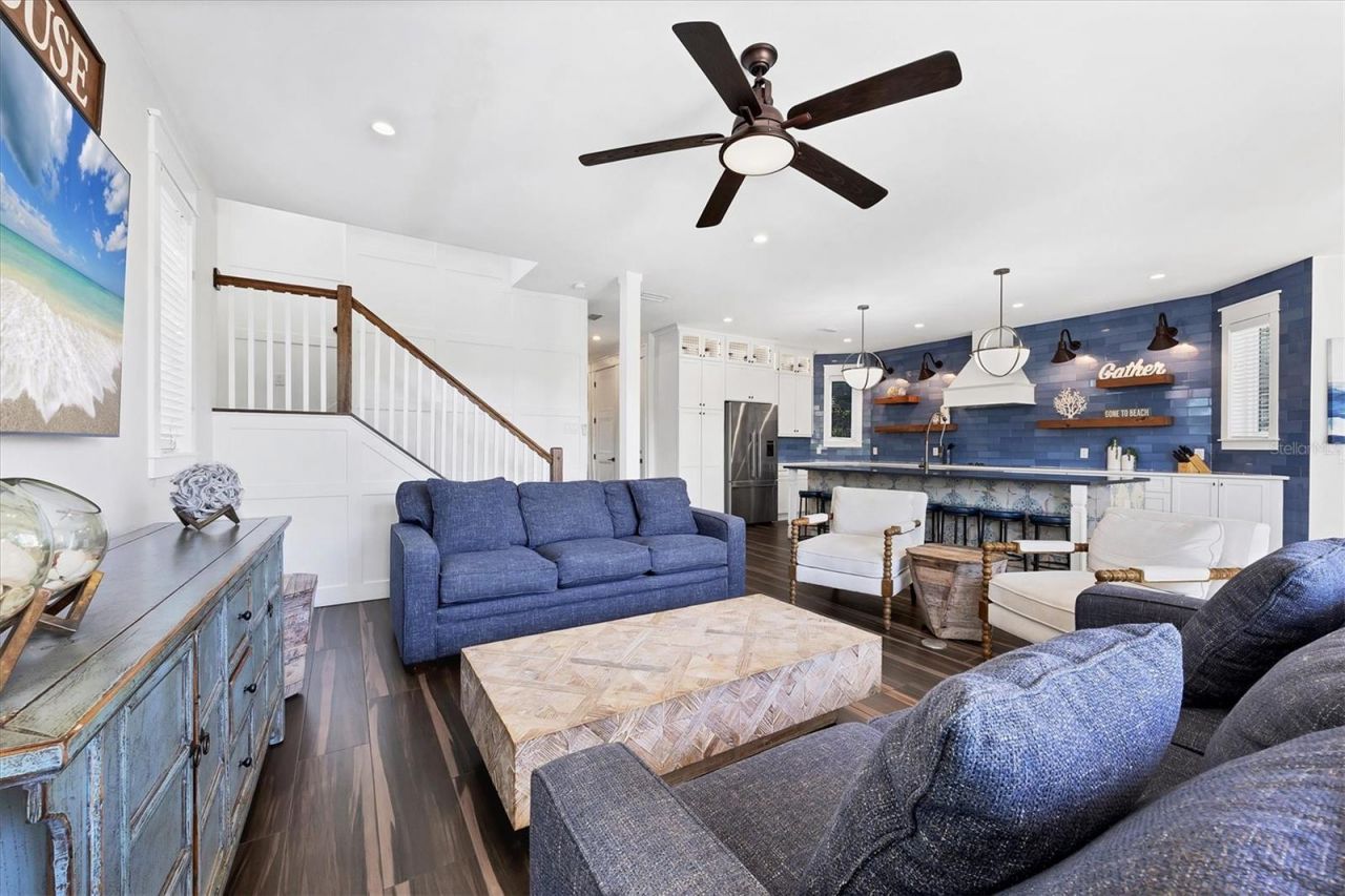 108 11th Street S, Bradenton Beach, FL 34217 Photo